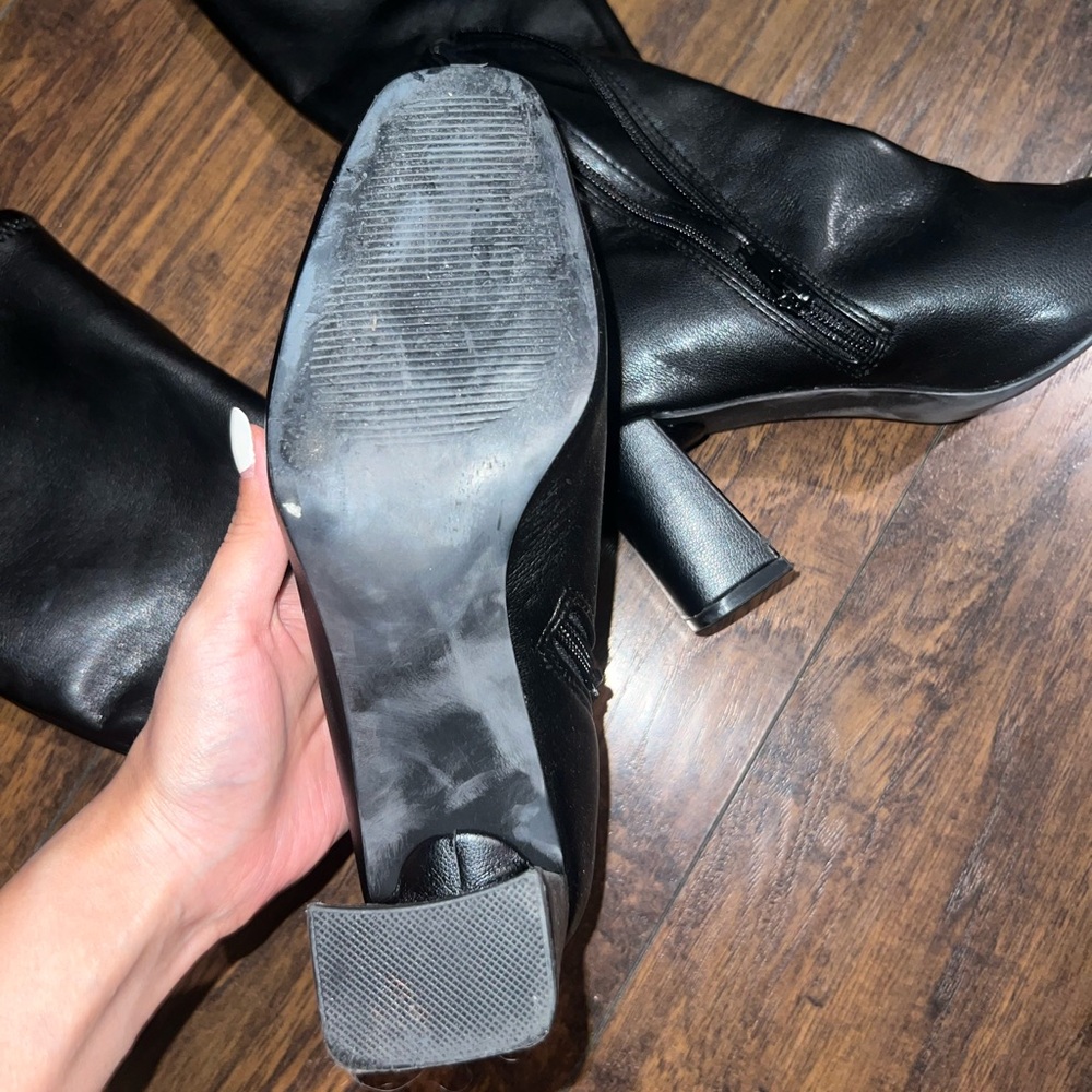 Steve Madden Black Heeled Boots - Picture 5 of 5